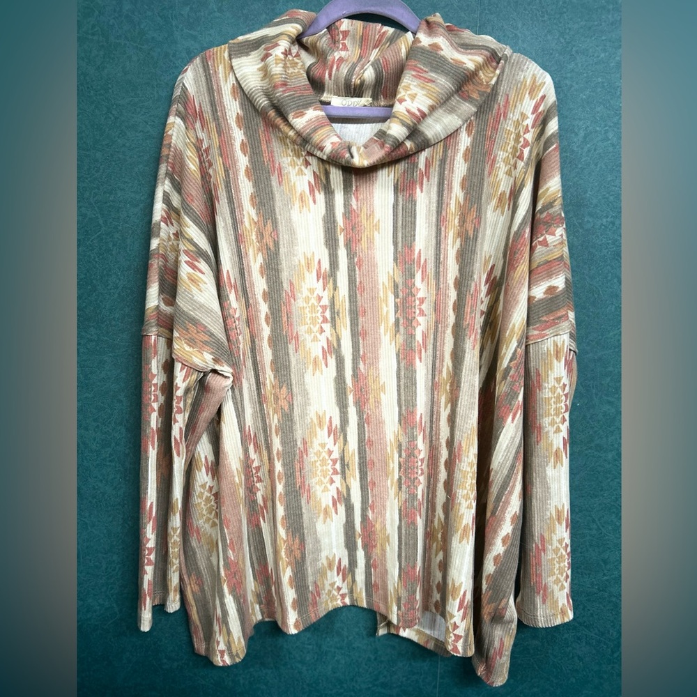NWOT 1X ODDY Beige and Coral Patterned Cowl Neck Sweater